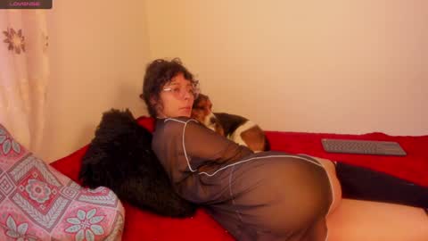 . .  online show from 01-03-25, 10:40