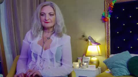 Alura Jenson online show from 11-17-25, 08:03