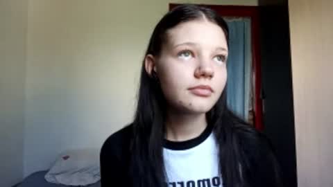 Emma online show from 07-30-26, 08:24
