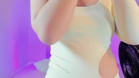 Aly online show from 04-25-26, 01:41