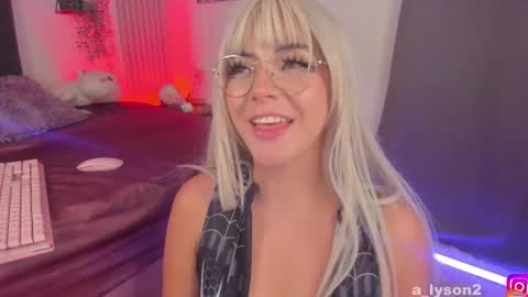 Snapshot of aly_nucita_2 chatting on 02-10-25, 01:44 Im back 3 follow me on instagram  na misuan online show from 02-10-25, 01:44