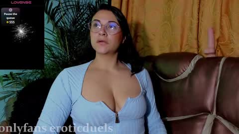 Alyce and Axell online show from 12-22-24, 09:00