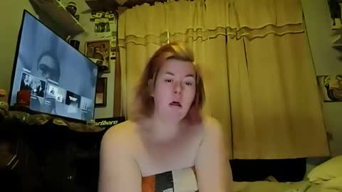 Snapshot of alycewonderland96 chatting on 05-20-26, 10:43 Alyce in Wonderland online show from 05-20-26, 10:43