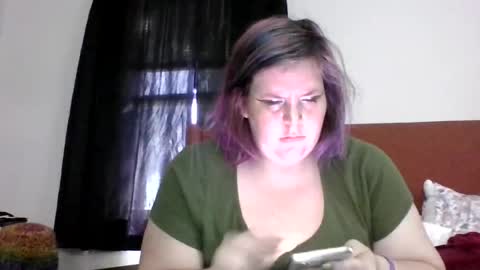 Snapshot of alycewonderland96 chatting on 08-04-26, 02:52 Alyce in Wonderland online show from 08-04-26, 02:52