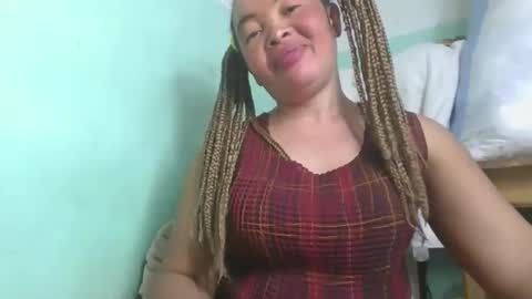 Snapshot of alypierette chatting on 03-20-26, 04:01 alypierette online show from 03-20-26, 04:01