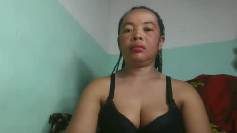 Snapshot of alypierette chatting on 04-09-26, 02:22 alypierette online show from 04-09-26, 02:22