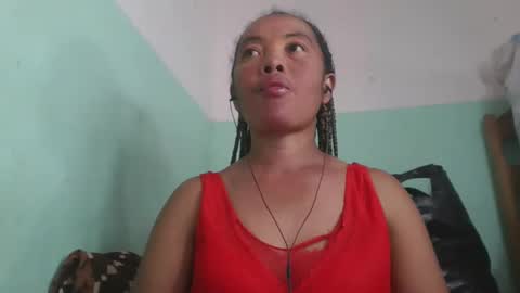 Snapshot of alypierette chatting on 04-12-26, 05:01 alypierette online show from 04-12-26, 05:01