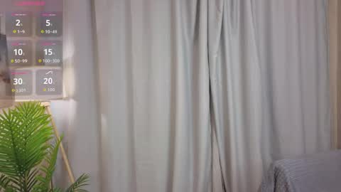 Snapshot of alyshaplescia chatting on 04-29-26, 05:30 Mona online show from 04-29-26, 05:30