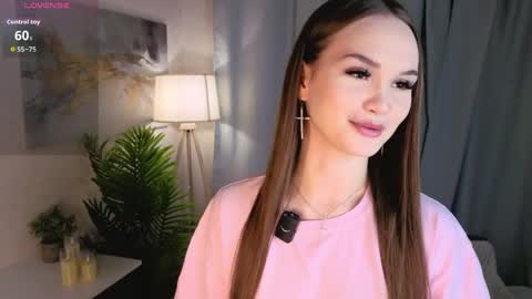 Snapshot of alyshaplescia chatting on 05-26-26, 04:14 Mona online show from 05-26-26, 04:14