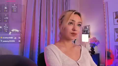 Snapshot of alysiasun chatting on 07-06-26, 02:36 Alysia online show from 07-06-26, 02:36