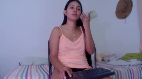 Snapshot of alyson0001 chatting on 01-23-25, 12:25 allyson online show from 01-23-25, 12:25