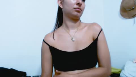 Snapshot of alyson0001 chatting on 02-13-25, 06:38 allyson online show from 02-13-25, 06:38