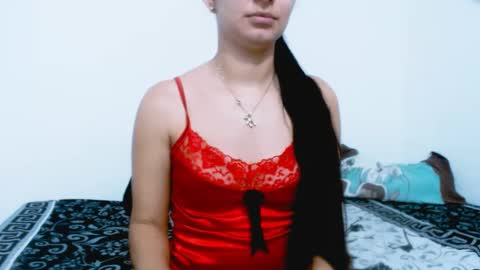 Snapshot of alyson0001 chatting on 02-15-25, 04:25 allyson online show from 02-15-25, 04:25