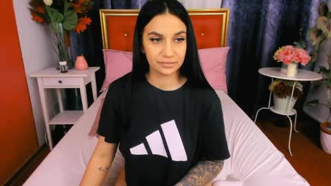 Snapshot of alyssaanne chatting on 04-28-26, 04:28 Alyssa online show from 04-28-26, 04:28