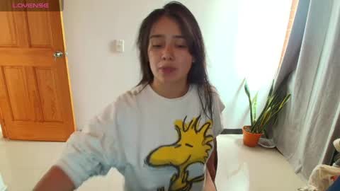 Snapshot of alyssia_wolds_1 chatting on 04-14-26, 04:35 alyssia wolds online show from 04-14-26, 04:35