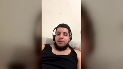 alzoubairalamari55 online show from 05-06-26, 03:35