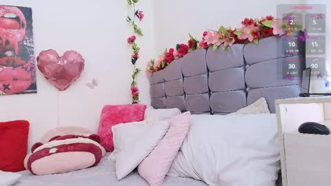 Isabella online show from 04-18-26, 07:58