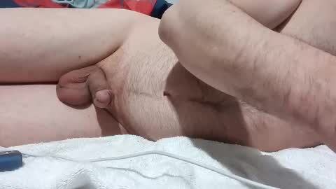 Snapshot of amadeusz chatting on 10-21-25, 10:43 amadeusz online show from 10-21-25, 10:43