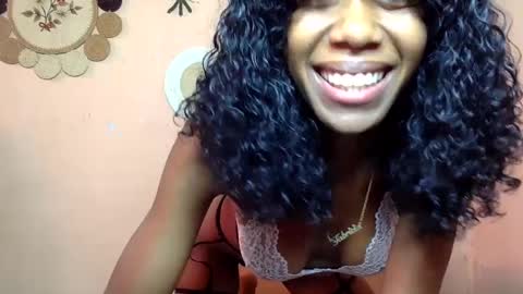 Snapshot of amah17 chatting on 02-13-25, 07:56 Amah online show from 02-13-25, 07:56