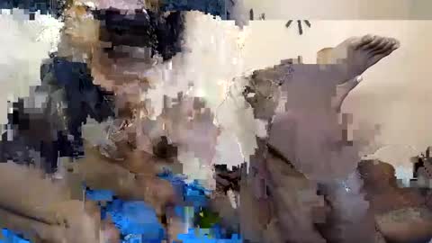 Snapshot of amah17 chatting on 02-15-25, 07:06 Amah online show from 02-15-25, 07:06