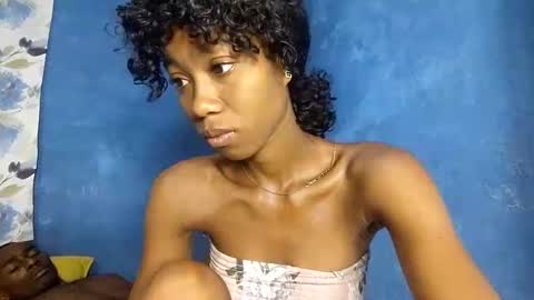 Snapshot of amah17 chatting on 02-26-25, 07:20 Amah online show from 02-26-25, 07:20