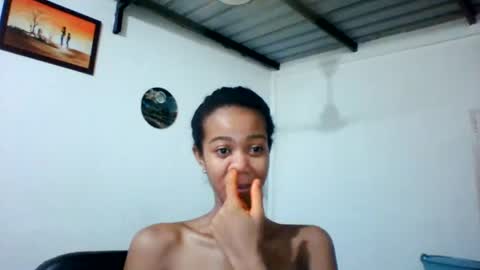 Snapshot of amah17 chatting on 07-30-26, 06:07 Amah online show from 07-30-26, 06:07