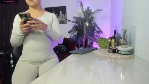 anny online show from 02-18-26, 02:07