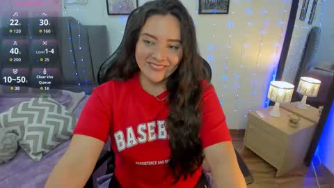 Hi Im AmaiaHelp me reach 100 likes online show from 01-06-26, 07:39