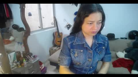 Snapshot of amaia_t chatting on 06-05-26, 01:06 Amaia online show from 06-05-26, 01:06