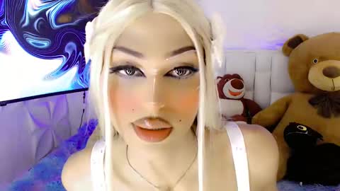 amal_baddel_ online show from 02-28-25, 08:20