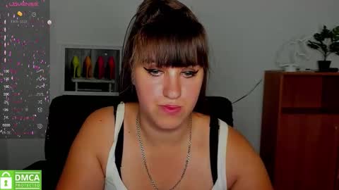 Snapshot of amali_ivanna_smit chatting on 09-11-25, 11:21 Ivanna online show from 09-11-25, 11:21