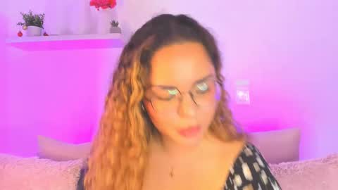 amalia bennet online show from 02-24-25, 11:19
