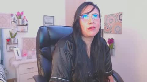 Snapshot of amalia_brunette chatting on 01-14-25, 11:16 AMALIA online show from 01-14-25, 11:16