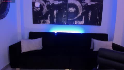 Amalia cruss online show from 10-29-25, 09:38