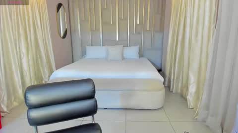 Amalia cruss online show from 01-06-26, 08:12