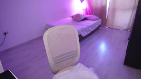 Snapshot of amalia_minkxx chatting on 07-06-26, 03:36 amalia_minkxx online show from 07-06-26, 03:36