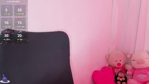 Amalia    real MIA  online show from 12-14-25, 04:51