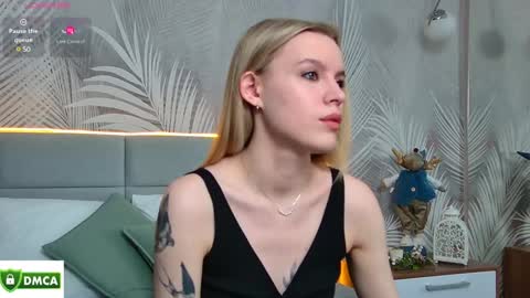 Snapshot of amaliabell chatting on 01-12-25, 01:05 Amalia online show from 01-12-25, 01:05