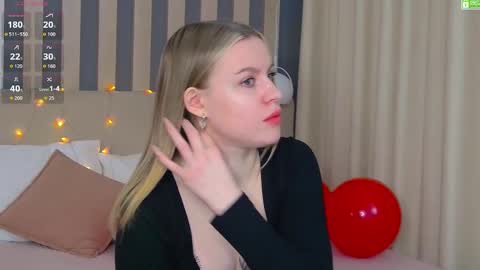 Snapshot of amaliabell chatting on 02-11-26, 01:16 Amalia online show from 02-11-26, 01:16