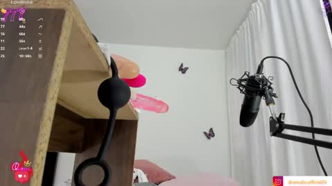 Amalia    Ig online show from 04-18-26, 11:05