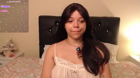 Snapshot of amand1_sweet chatting on 02-03-25, 12:14 online show from 02-03-25, 12:14