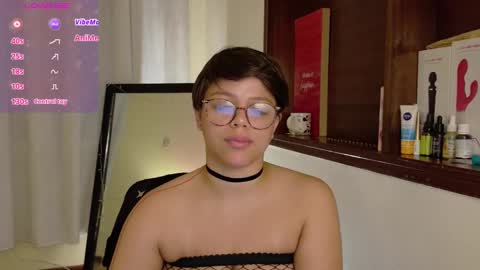 Snapshot of amand1_sweet chatting on 03-09-25, 03:27 online show from 03-09-25, 03:27