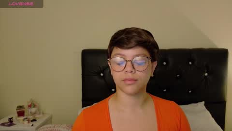 Snapshot of amand1_sweet chatting on 03-10-25, 12:37 online show from 03-10-25, 12:37