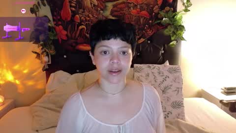 Snapshot of amand1_sweet chatting on 09-20-25, 11:33 online show from 09-20-25, 11:33