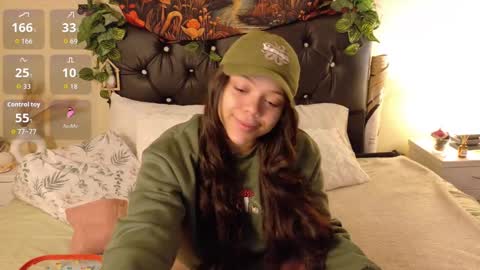 Snapshot of amand1_sweet chatting on 10-16-25, 12:39 online show from 10-16-25, 12:39