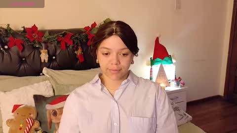 Snapshot of amand1_sweet chatting on 12-20-25, 12:45 online show from 12-20-25, 12:45