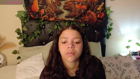 Snapshot of amand1_sweet chatting on 01-18-26, 01:37 online show from 01-18-26, 01:37
