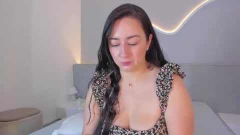 Snapshot of amanda_benz_ chatting on 06-16-26, 11:13 amanda_benz_ online show from 06-16-26, 11:13