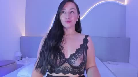 Snapshot of amanda_benz_ chatting on 07-01-26, 11:23 amanda_benz_ online show from 07-01-26, 11:23