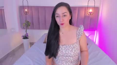 Snapshot of amanda_benz_ chatting on 07-10-26, 11:13 amanda_benz_ online show from 07-10-26, 11:13
